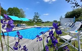 Villa Blue Garden B&B Vlaamse Ardennen Nabij Pairi Daiza